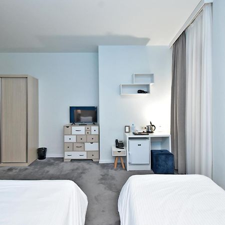 In City Hotel Yerevan Bagian luar foto
