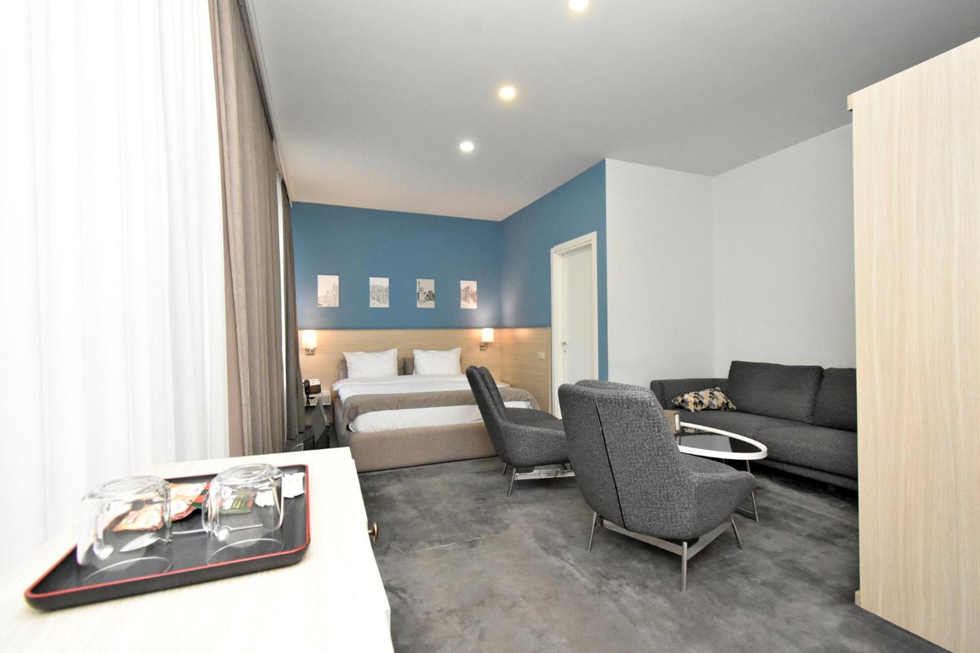In City Hotel Yerevan Bagian luar foto